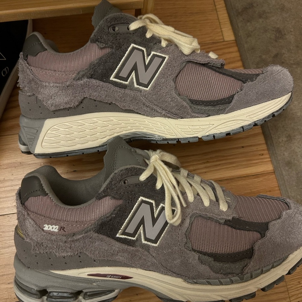 New balance sneakers